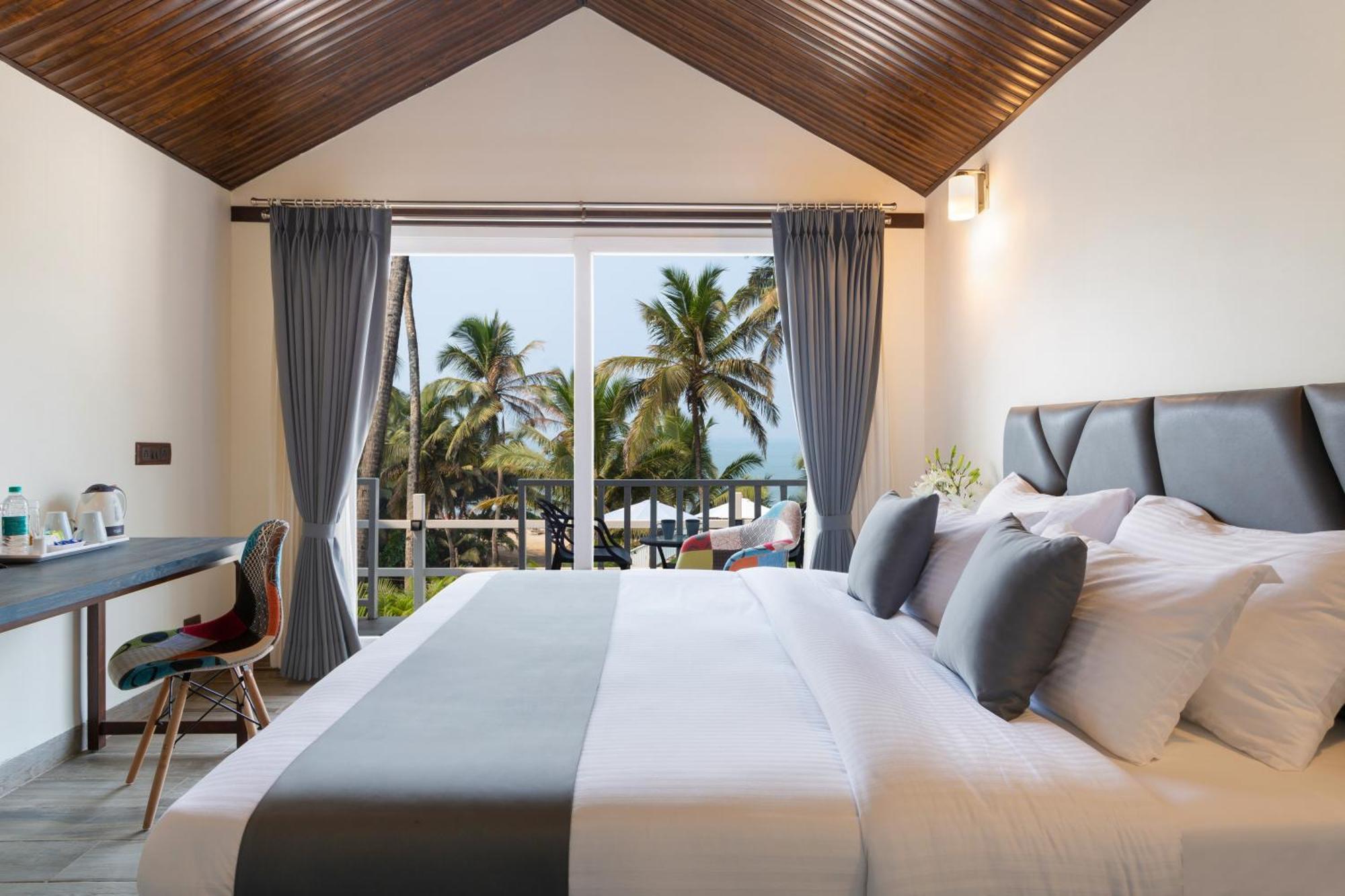 Stone Wood Beach Resort, Vagator Eksteriør billede